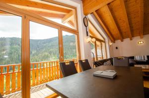 Ski Chalet Jim byin One Apartments