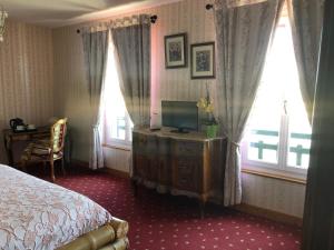 Hotels Hotel De La Loire : photos des chambres