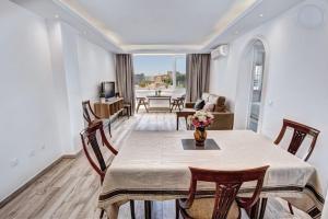 Benalmádena Apartamento amplio, soleado y con vista panorámica a 400 metros de la playa