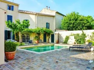 Maison de charme à Mollégès avec piscine privée - Mollégès
