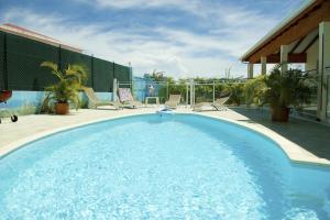Villa élégante avec piscine privée à Saint-François