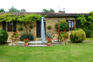 Villa de 2 chambres avec piscine privee jardin clos et wifi a Ornezan