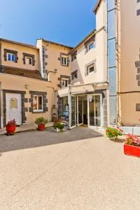 Logis Hotel restaurant de la Poste - Les Ancizes-Comps