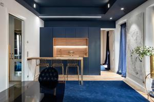 Luxurious by Sebastiana Group