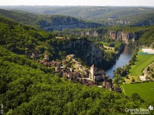 Maisons de vacances A deux pas de St Cirq Lapopie , Gite des Murets de l'isa : photos des chambres