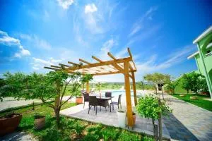 Comfortable Apartment with Sea View - Krneša