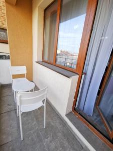 Violet Apartment-Brilliant Apartments