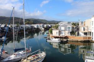 Waterfront - Knysna Quays Accommodation- Family Apartments