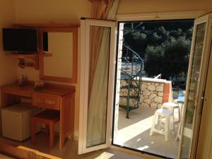 Alipa Beach Apartment Corfu Greece