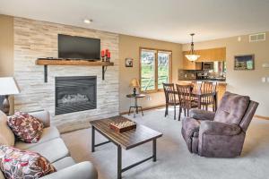 Fireplace and Mtn Views Estes Park Home with Deck!