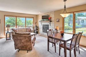 Fireplace and Mtn Views Estes Park Home with Deck!