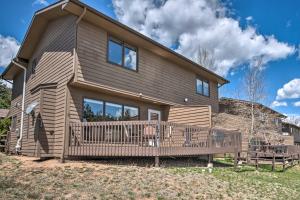 Fireplace and Mtn Views Estes Park Home with Deck!