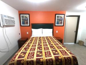 Deluxe Double Room room in Rest Inn - Elizabeth
