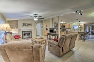 Lake Hamilton Home with Dock 8 Mi to Hot Springs NP