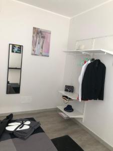 Doppel-/Zweibettzimmer mit Balkon