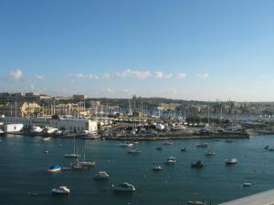 Twin Room with Sea View room in Hotel Kennedy Nova