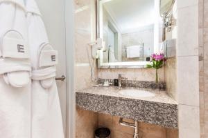 Deluxe Double Room room in Elite Eden Park Hotel