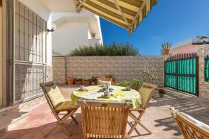 Villetta Bianca Gioiosa by BarbarHouse