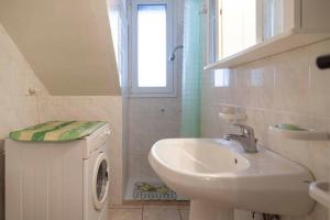 Villa Silvio by RENTHOUSESALENTO - a 100 m dal mare