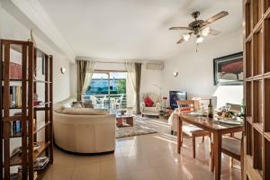 Apt Galé Garden AA by Algarve Villa Holidays