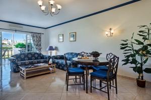 Apt O Monte C near the beach by Algarve Villa Holidays