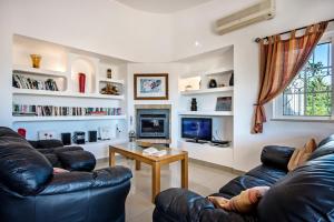 Buganvilia by Algarve Villa Holidays
