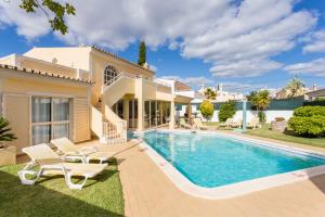 Helmar by Algarve Villa Holidays