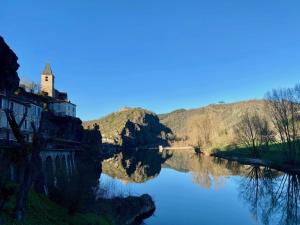 Maisons de vacances Les Gites du Rocher et de la Boucle du Tarn : photos des chambres