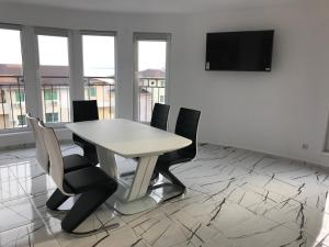 Incanto Apartments
