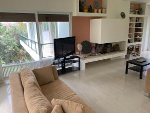 OASIS Exclusive Apartment @ Athenian Riviera