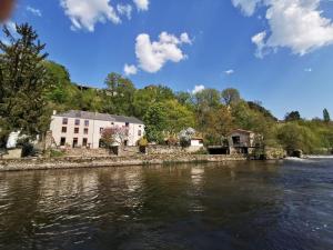 B&B / Chambres d'hotes Moulin Pont Vieux Chambres d'hotes : photos des chambres