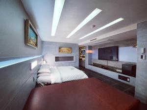 Luxury Double Room with Spa Bath Breakfast Included