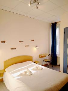 Hotels Hotel des Sables Blancs : photos des chambres