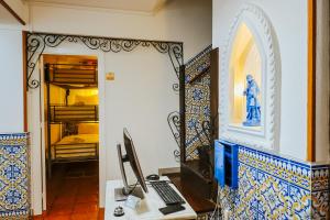 Help Yourself Hostels - Restelo