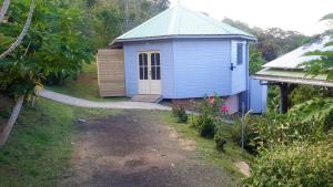 obrázek - Bungalow de 2 chambres avec piscine partagee jardin amenage et wifi a Le Robert a 1 km de la plage