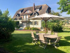 The Old Fenwick House