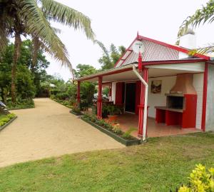 obrázek - Studio with sea view enclosed garden and wifi at Foulpointe