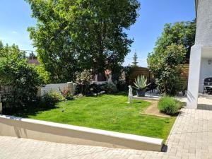 Eleven apartman house