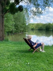 Gite La Maison Blanche Familiale Château La Roche Racan