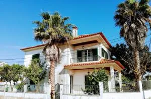 TripGeo Pinhal da Aroeira Villa - Almada