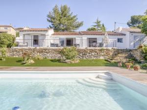 Villas Plush Villa in La Cadiere-d'Azur with Private Pool : photos des chambres