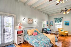 Zen Studio with Pool and Tropical Bar by Atlantic Ave