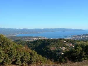 Maisons de vacances Gites Sassone, piscine, jacuzzi et vue mer panoramique sur Ajaccio : photos des chambres