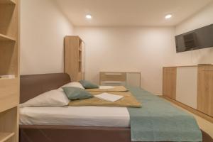 Riviera Resort Vir