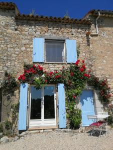 Appartements Bastide Provencale Les Muriers d'Engaspaty : photos des chambres