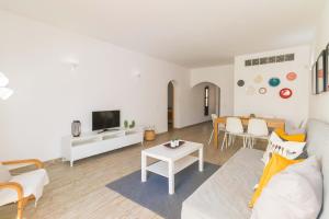 Sunny Home Oura By ALzira