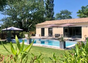 Maisons de vacances In Elsama piscine chauffee : photos des chambres