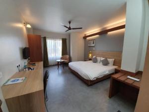 Hotel Gulmohar Grand