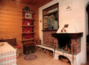 Къща край реката - Триград