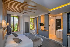 Hotels Logis Hotel Restaurant Gilles Moreau Laguiole : photos des chambres